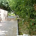 Apartment Mantelena & Family Pollonia