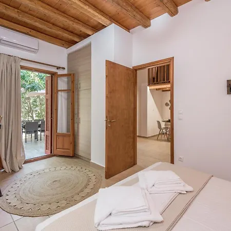 Mantelena & Family Apartman